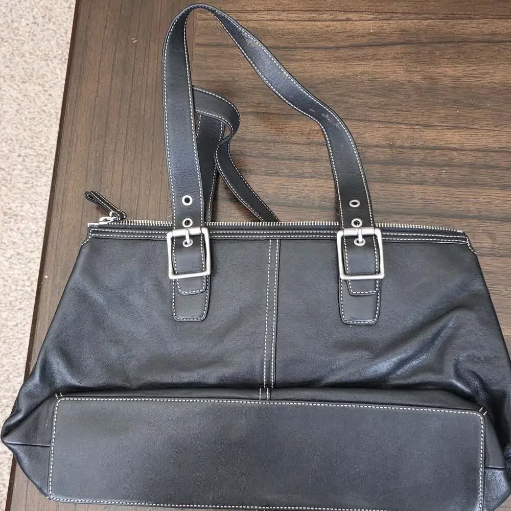 Vintage Coach Hampton 9554 Black Leather Buckle Satchel Bag